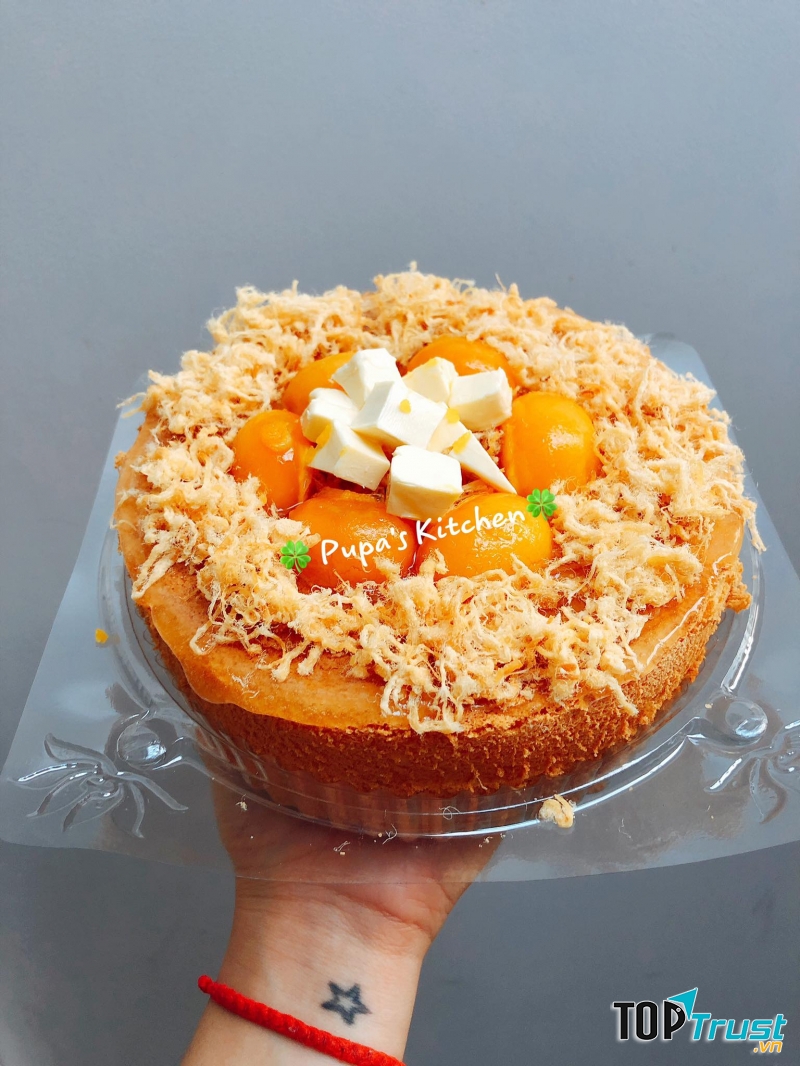 Bánh bông lan trứng muối tại Pupa's Kitchen