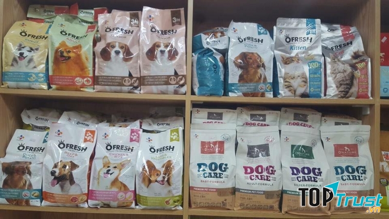 Một số sản phẩm thức ăn cho chó tại Puppy Pet Shop