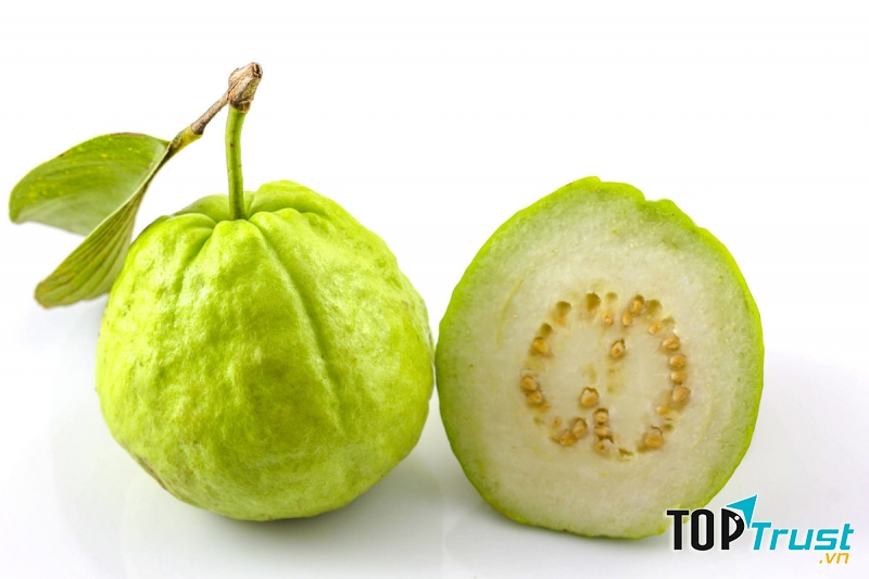 Vitamin C trong ổi sẽ giúp bạn có hàm răng trắng