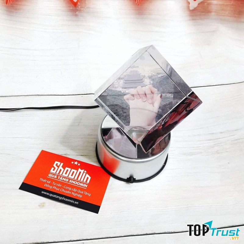 Cung cấp quà tặng, đồng phục chất lượng cao