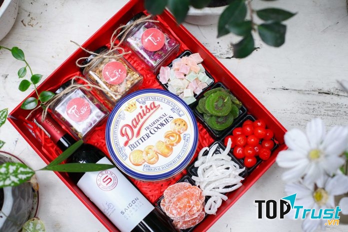 Mẫu mã đẹp, mix nhiều thương hiệu nổi tiếng