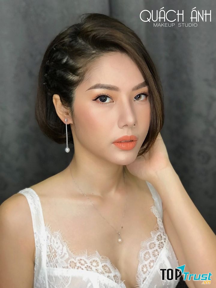 Quách Ánh Makeup Studio