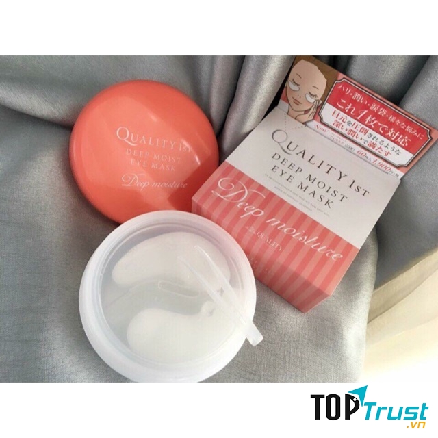 Quality First Deep Moist Eye Mask được review rất nhiều sử dụng từ 5 đến 7 ngày thấy được kết quả rõ rệt.
