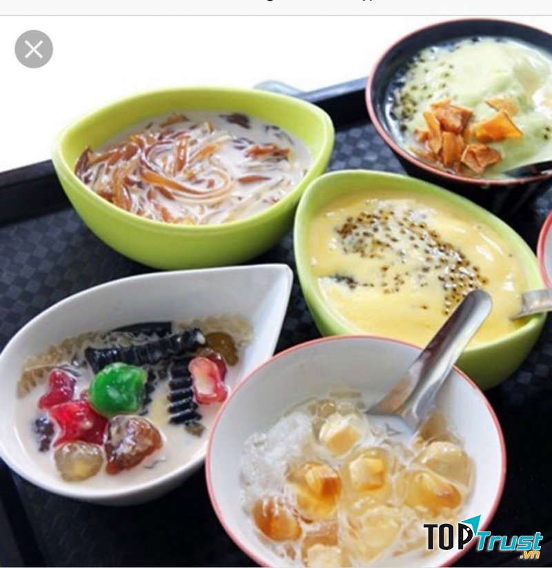 Quán 305 Độc Nhất Chè Bát Bốn Mùa