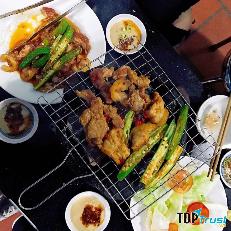 Những hương vị tuyệt vời đang đợi bạn khám phá tại quán 33