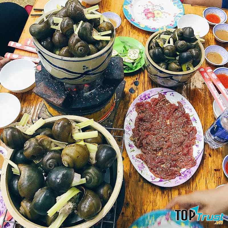 Ốc nhồi thịt là món đặc trưng của Đà Lạt