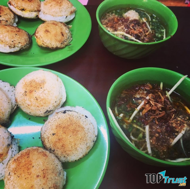 Quán 369 - Bánh Căn & Ốc Luộc