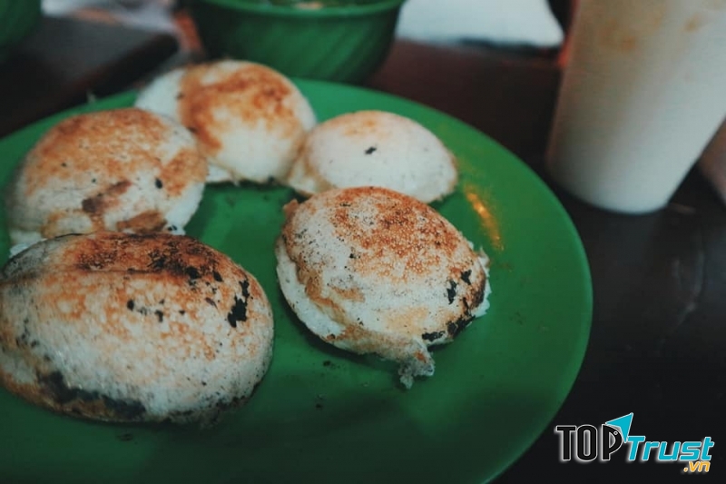 Quán 369 - Bánh Căn & Ốc Luộc