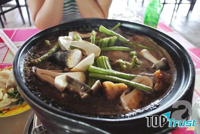 Lẩu mắm 5 Nương