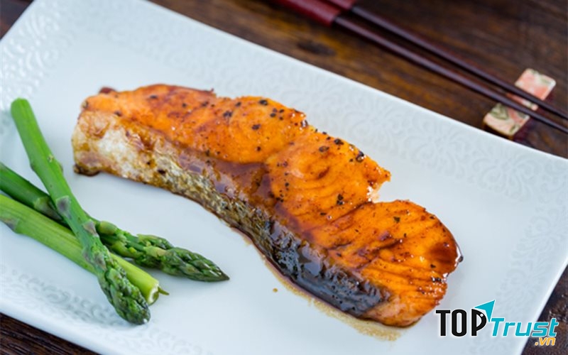 Món cá hồi khiến bao thực khách xiêu lòng