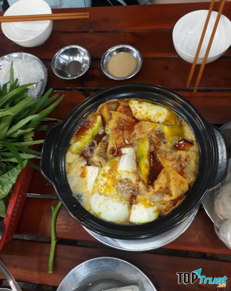 Quán ăn gia đình Phố Núi