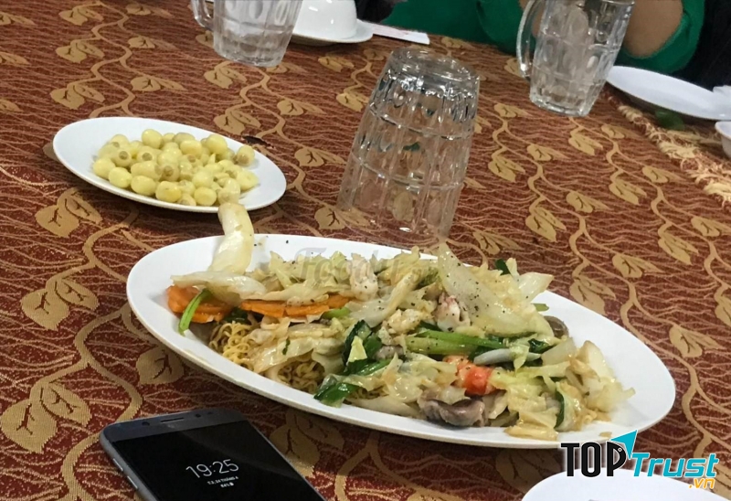 Món ăn tại quán