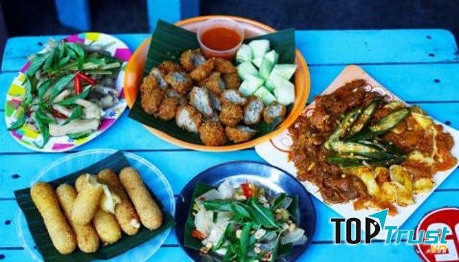 Quán Ăn Vặt Ba Cô Đà Nẵng