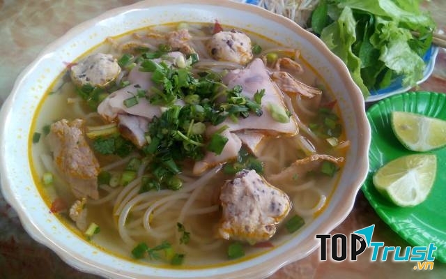 Quyên - Bún Bò Huế