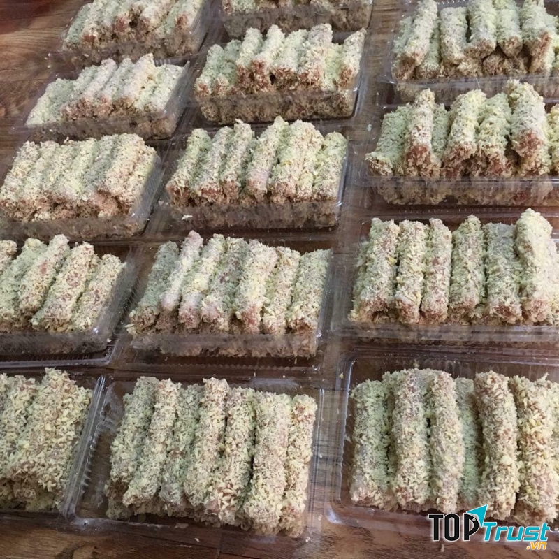 Ăn vặt Bông Bí là địa chỉ chuyên sỉ lẻ nem chua rán