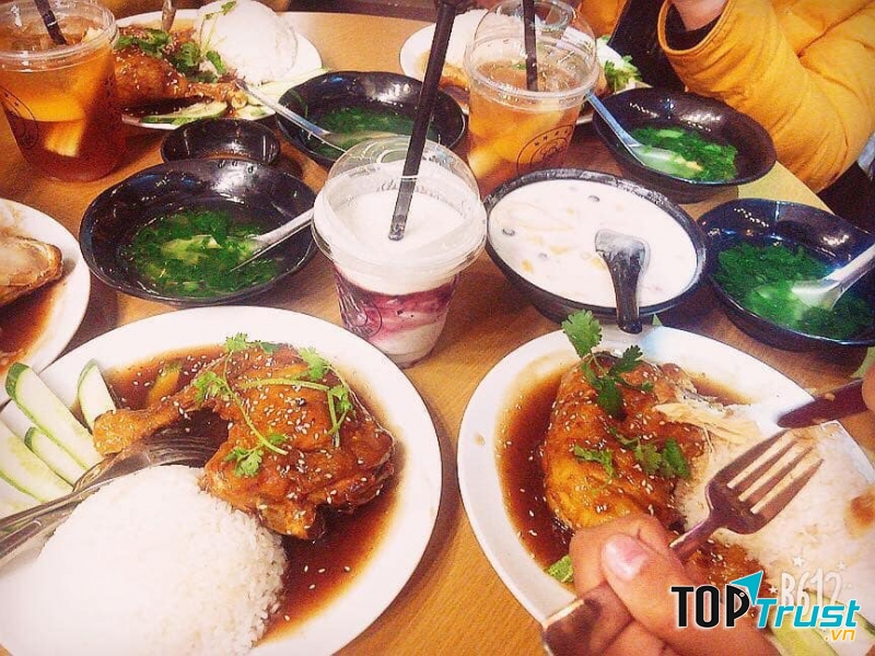 Quán ăn vặt cô Béo