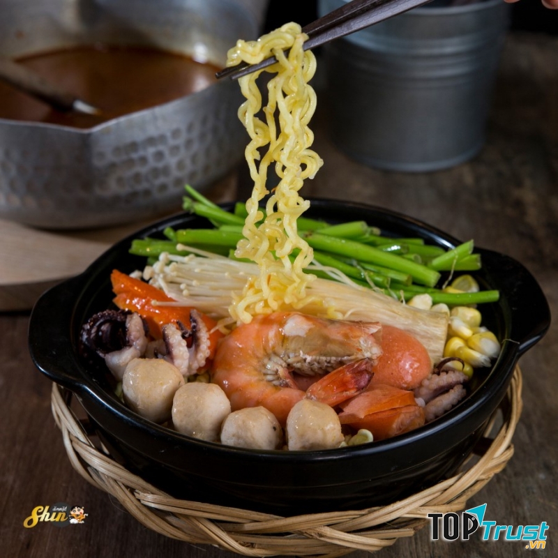 Mỳ hải sản thơm ngon vô cùng