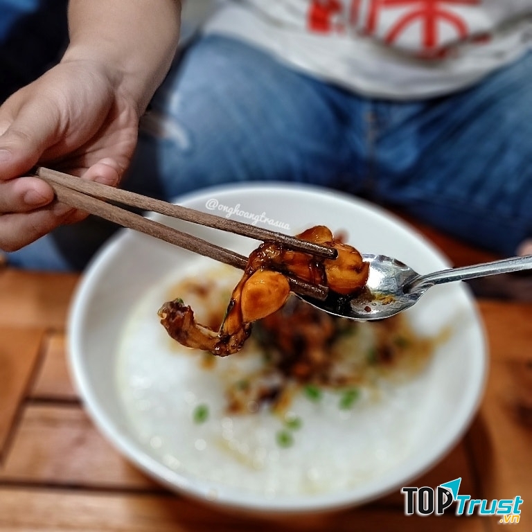 Ếch kết hợp cùng cháo bùi bùi