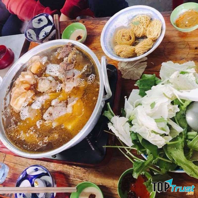Quán bà Hạnh