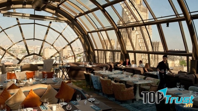 Quán Bad-al-shams, Dubai