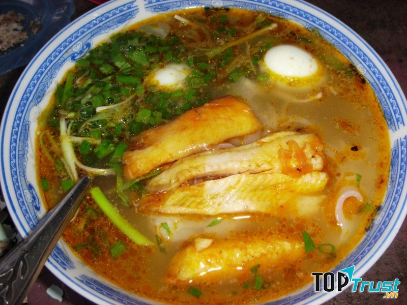 Bánh canh cá lóc Đào