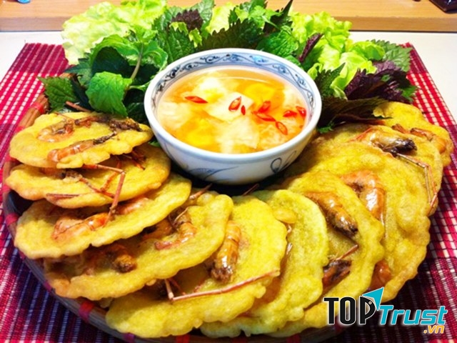 Bánh tôm Bà Phúc,