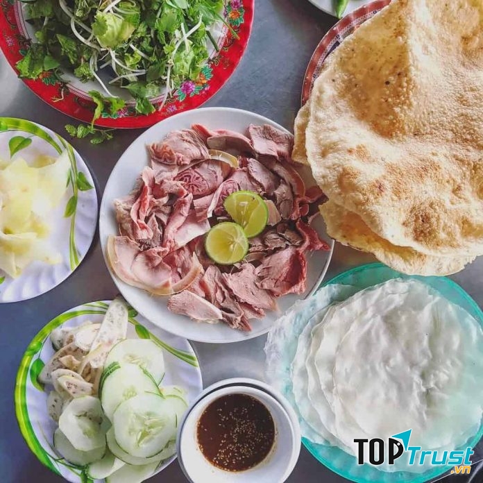 Đĩa bê thui hấp dẫn quán bê thui Bốn Mùa