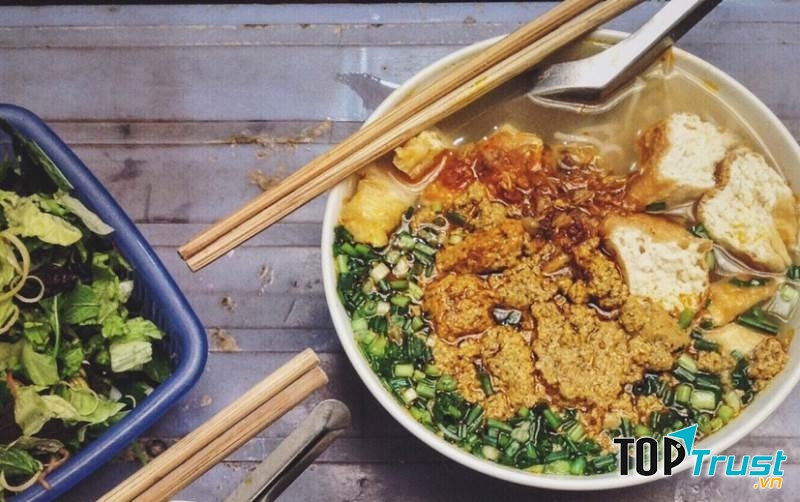 Quán bún cua Bà Quệ