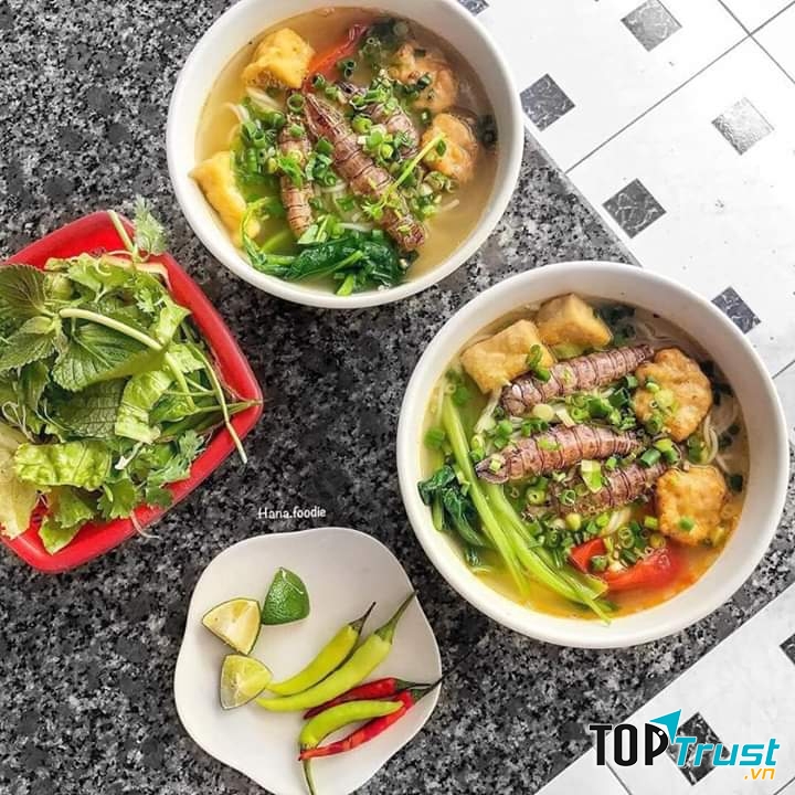 Bún hải sản