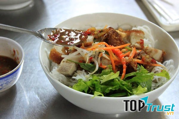 Bún mắm