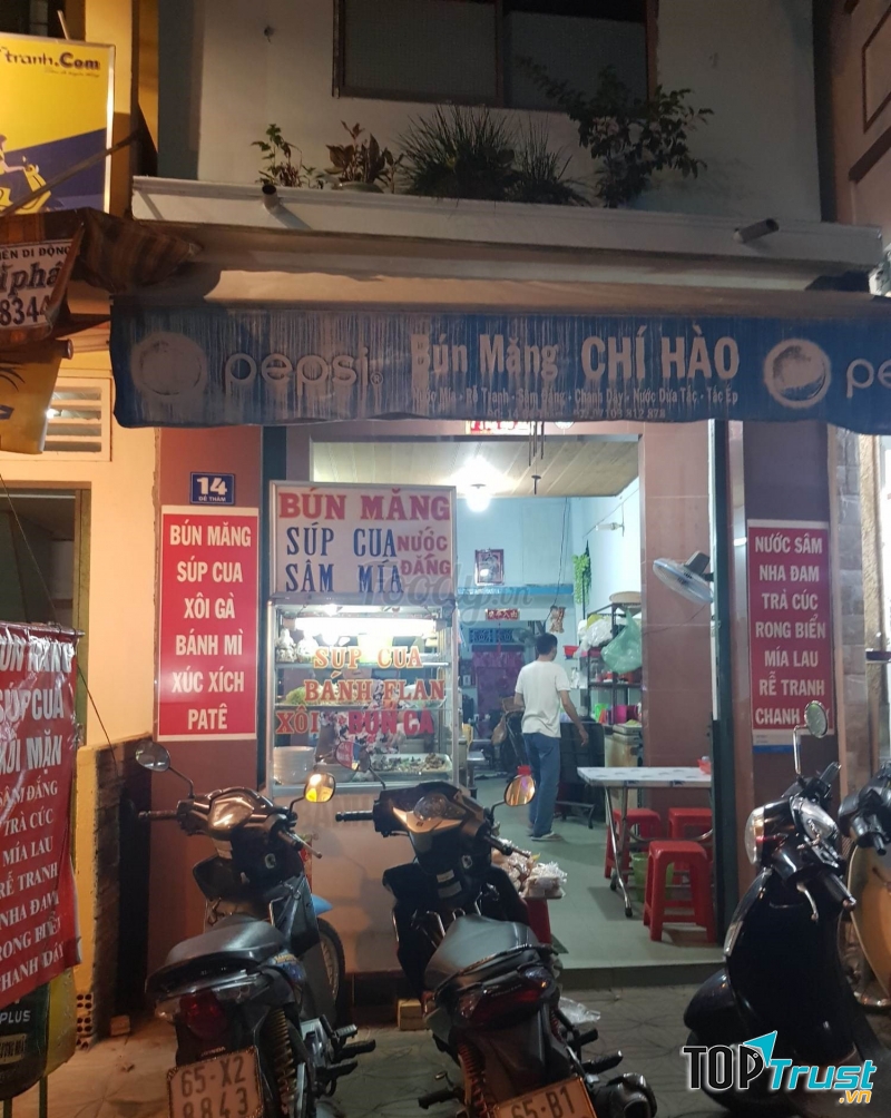 Quán bún măng Chí Hào