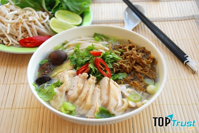 Bún măng gà