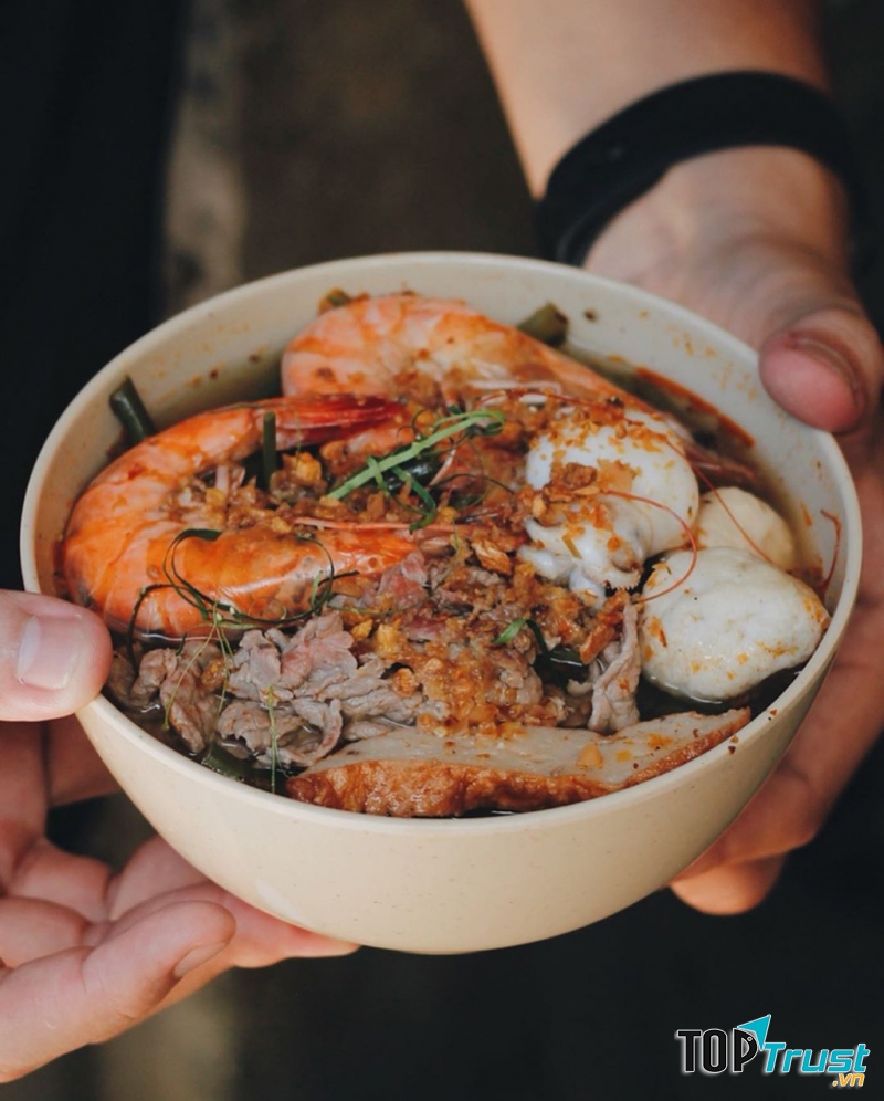 Quán bún thái cô Trinh