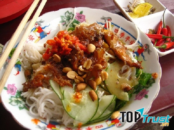 Bún thịt nướng