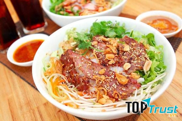 Bún thịt nướng