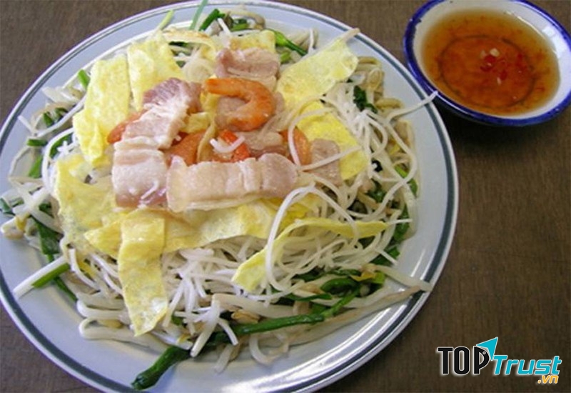 Quán bún thịt xào Cô Ba