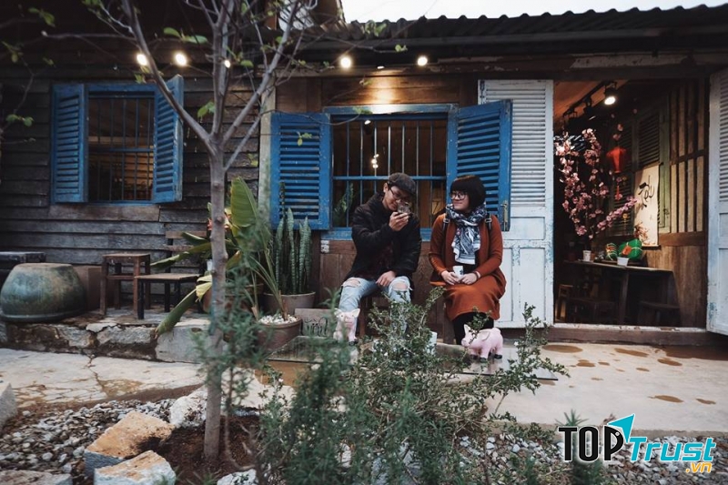 Quán cà phê Vườn Yên decor theo phong cách Nhật Bản chắc chắn còn giúp bạn có hàng chục kiểu ảnh “sống ảo” khoe với bạn bè.