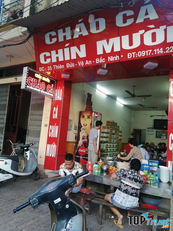 Quán cháo cá Chín Mười