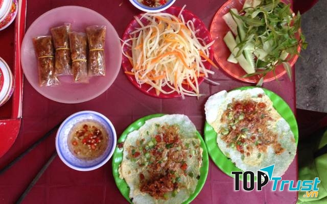 Quán chay Nhật Lệ