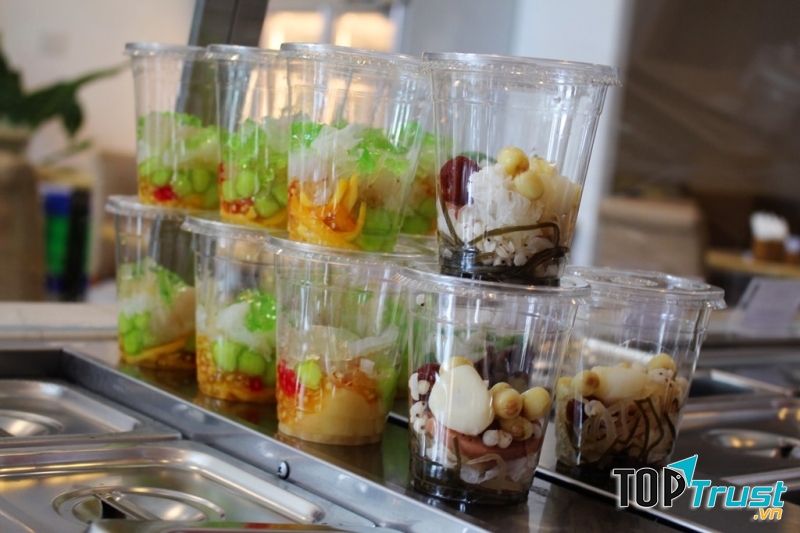 Chè Bi Bo phục vụ rất nhiệt tình và nhanh chóng