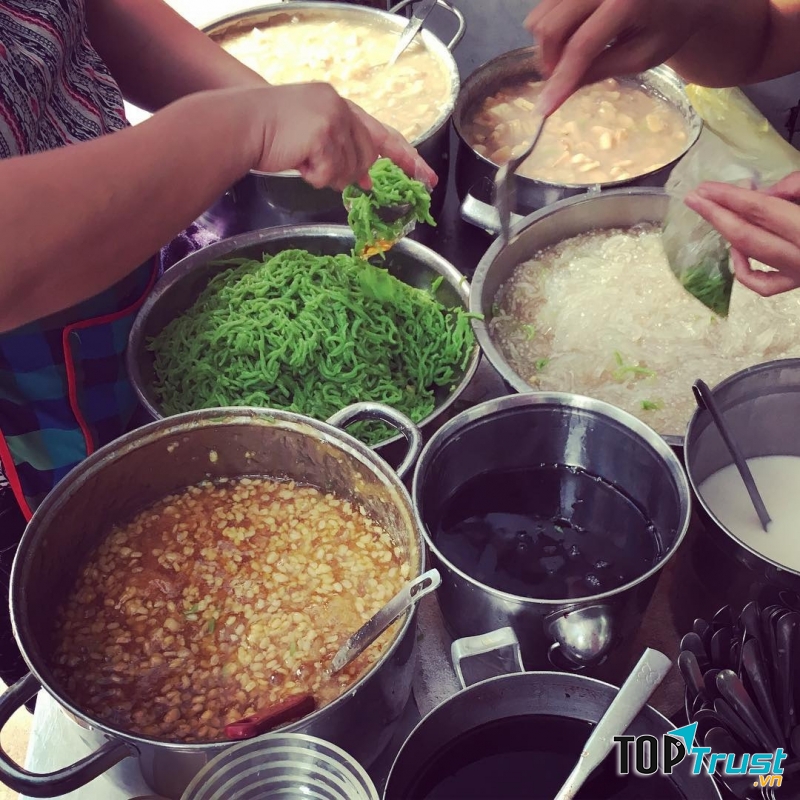 Quán Chè Cát Thành - Cát Linh