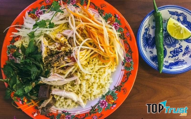 Quán Cơm gà TY là địa chỉ thưởng thức cơm gà Hội An ngon khó cưỡng