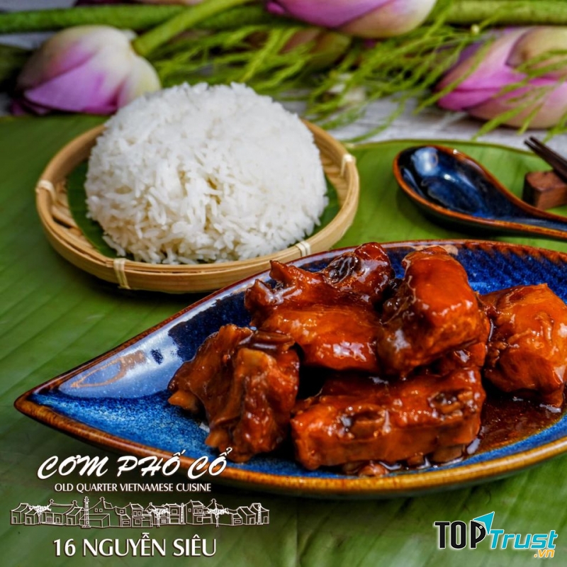 Quán cơm Phố cổ
