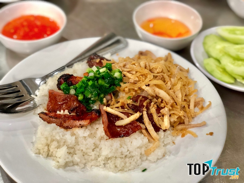 Quán cơm số 7