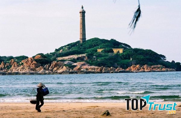 Ngọn hải đăng Nam Du