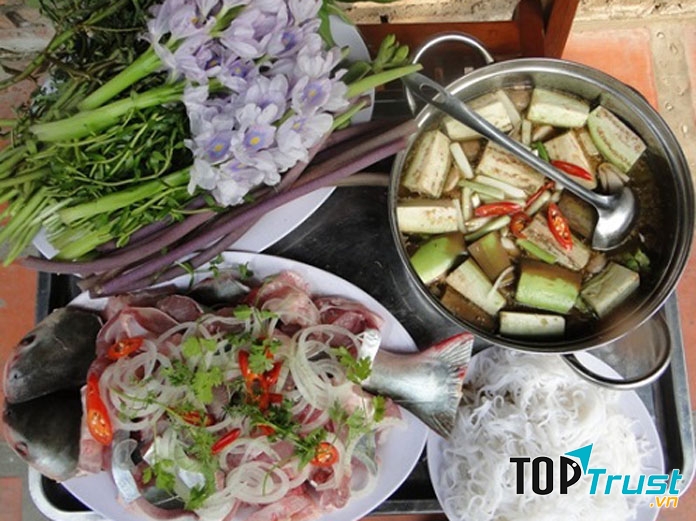 Quán lẩu mắm Đồng Quê