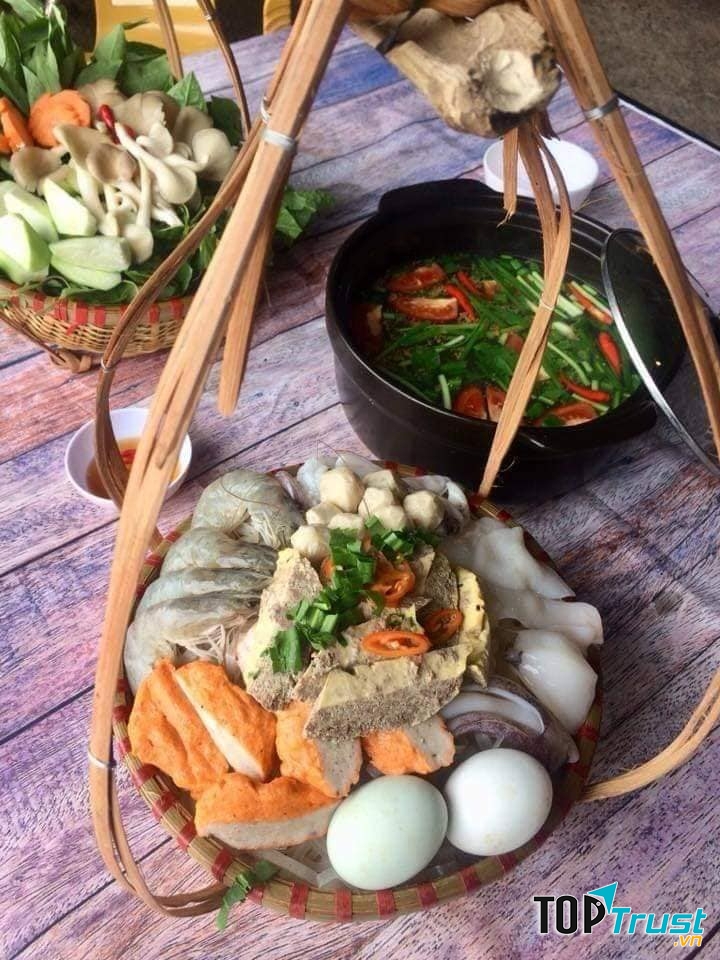 Quán Gà Sao Núi Đất