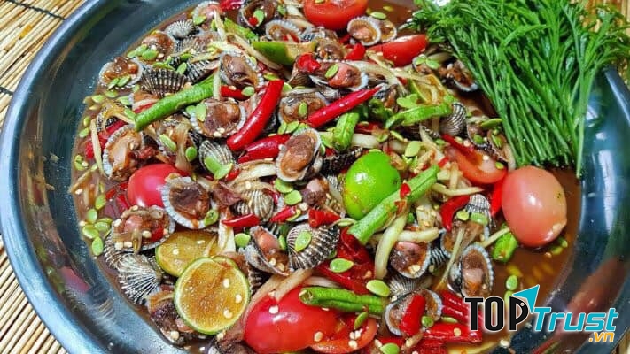 Quán hải sản Bé Hiếu