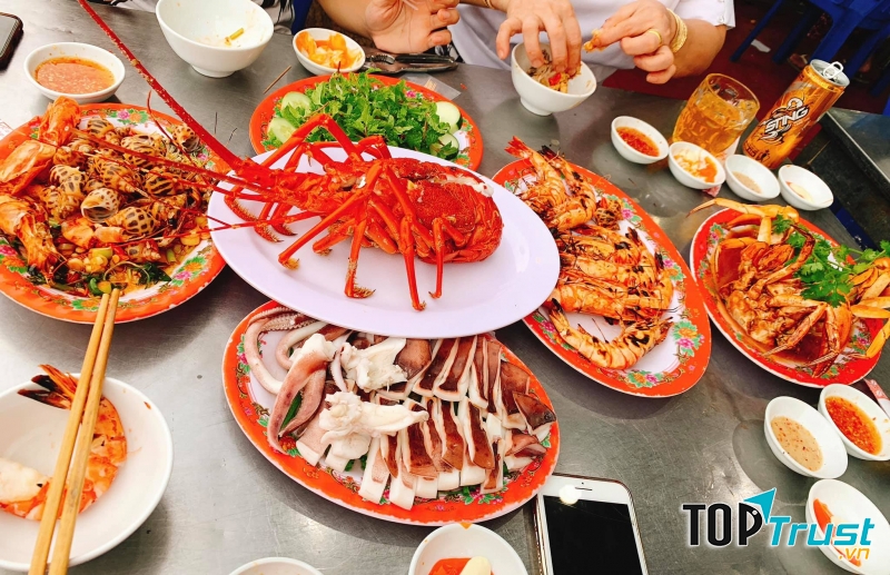 Quán Hải Sản Biển Mặn