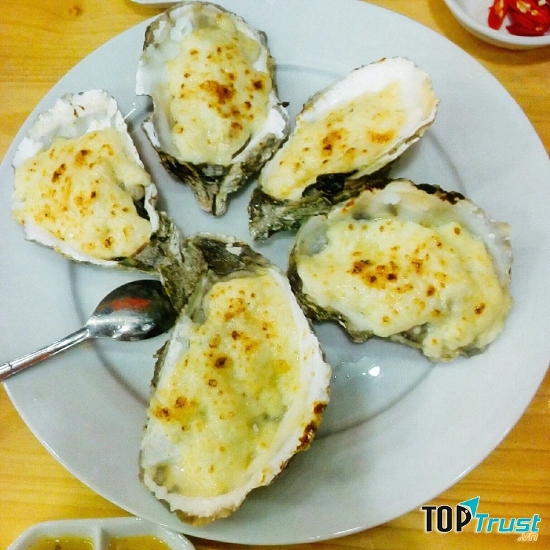 Quán hải sản Tomato